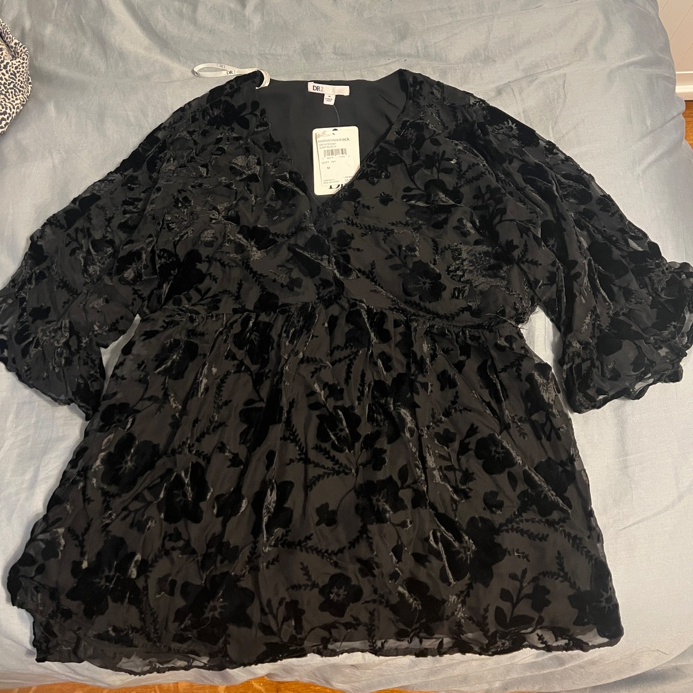 Daniel Rainn quarter sleeve velvet top
